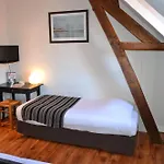 Caudron Hotell 2*